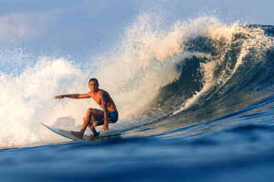 5 Spot Surfing Terbaik di Dunia