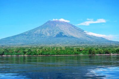 Gunung Agung : Salah satu destinasi wisata gunung Terbaik